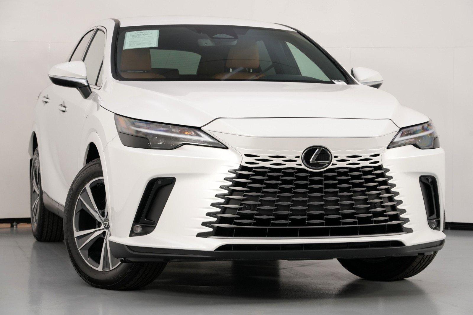 Used 2025 Lexus RX 350 FWD image 4