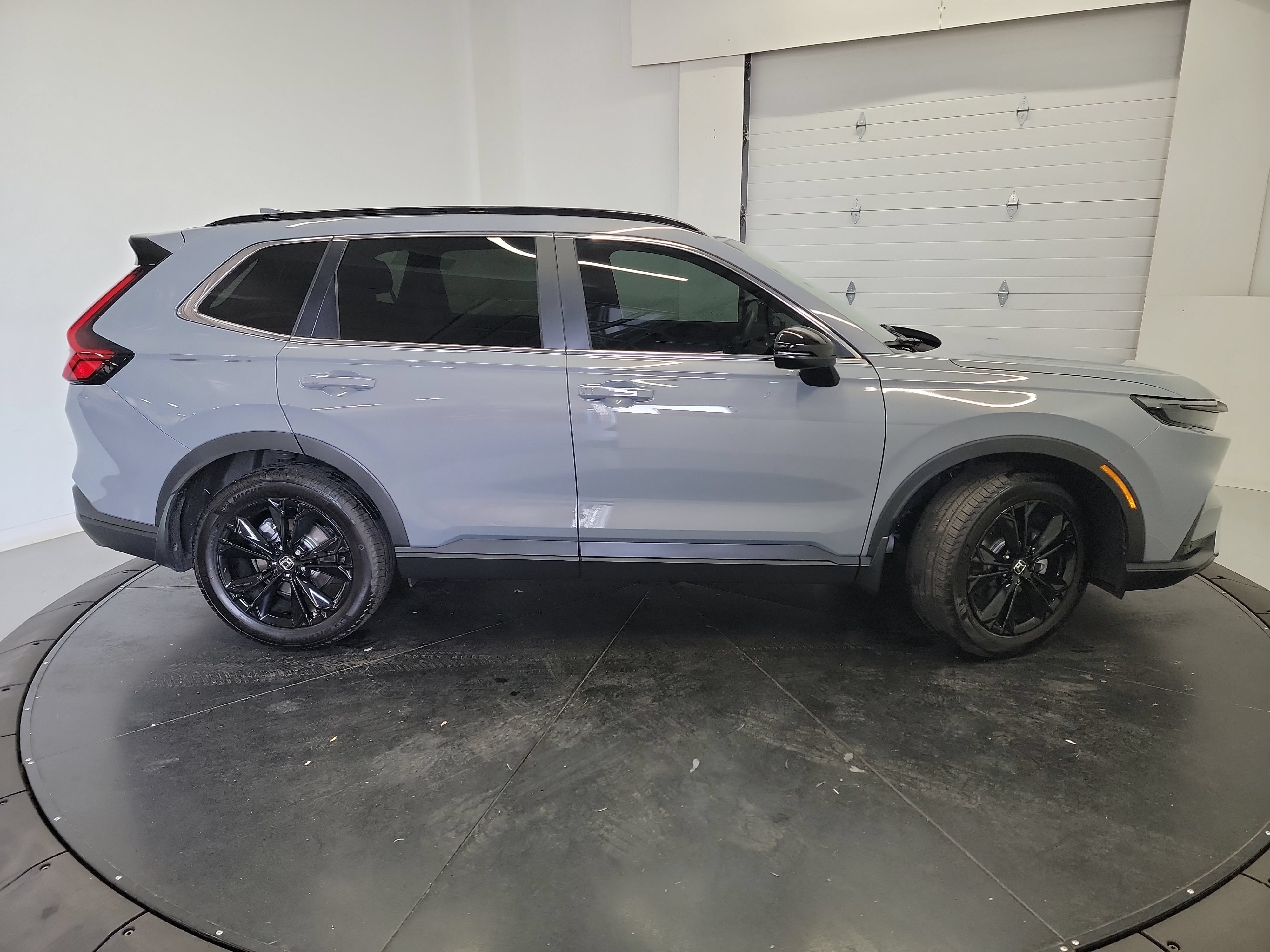 Used 2024 Honda CR-V Sport Touring image 11