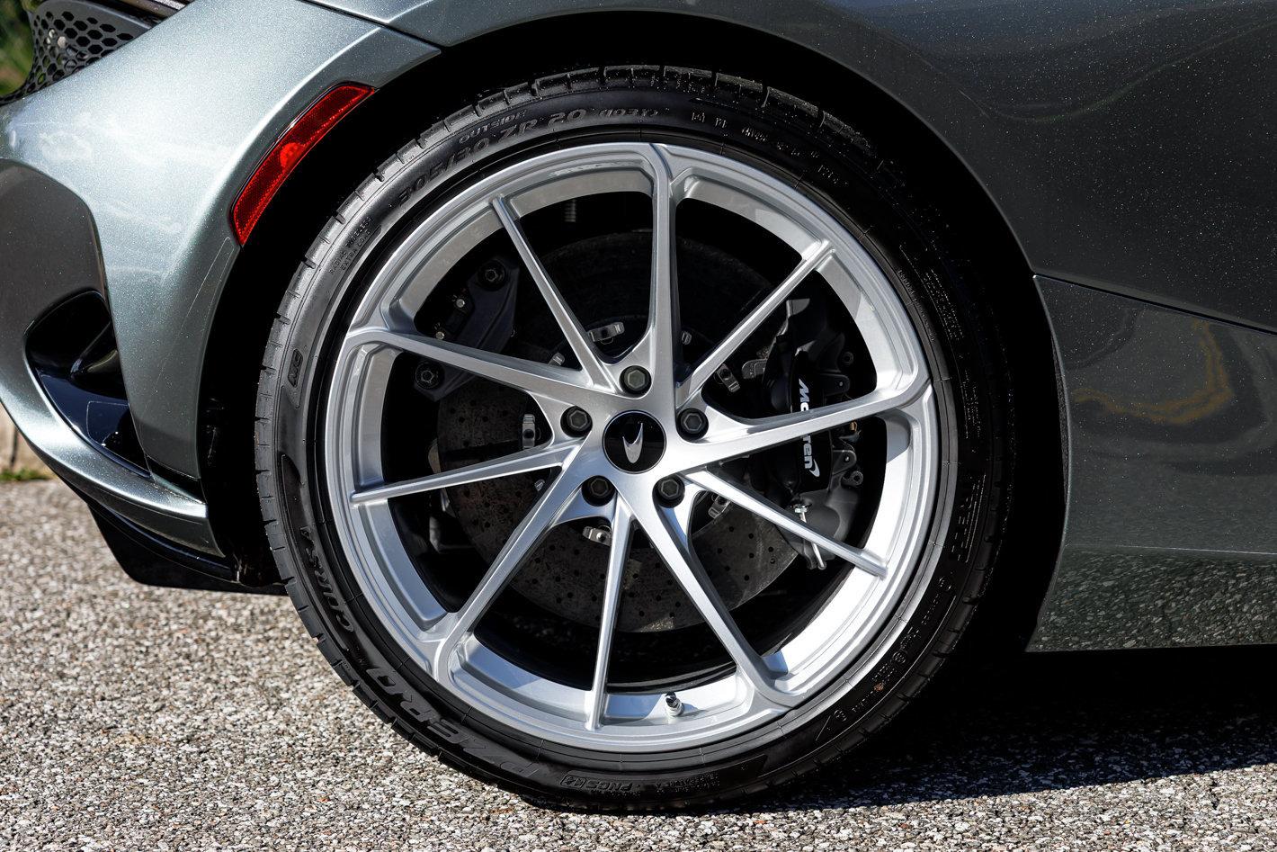 New 2027 McLaren 750S RWD image 18