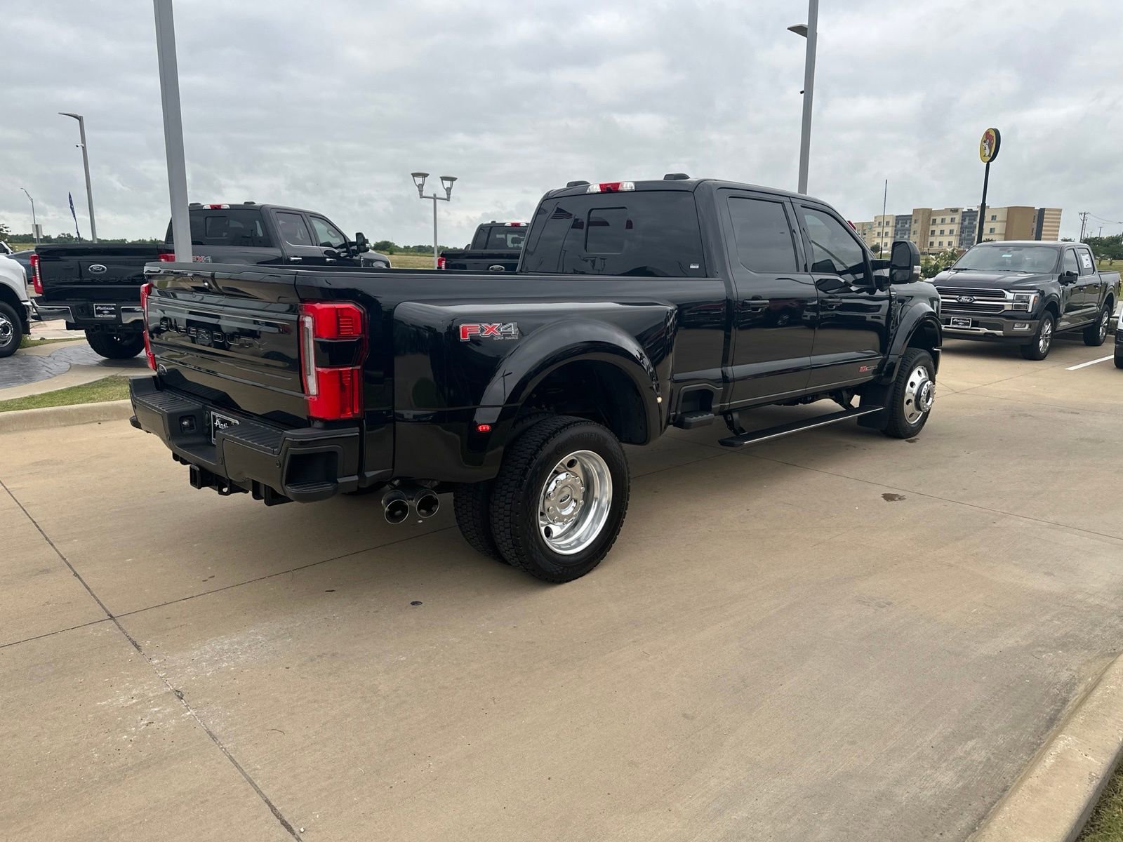 Used 2026 Ford F450 Platinum w/ FX4 Off-Road Package AWD/4WD image 6