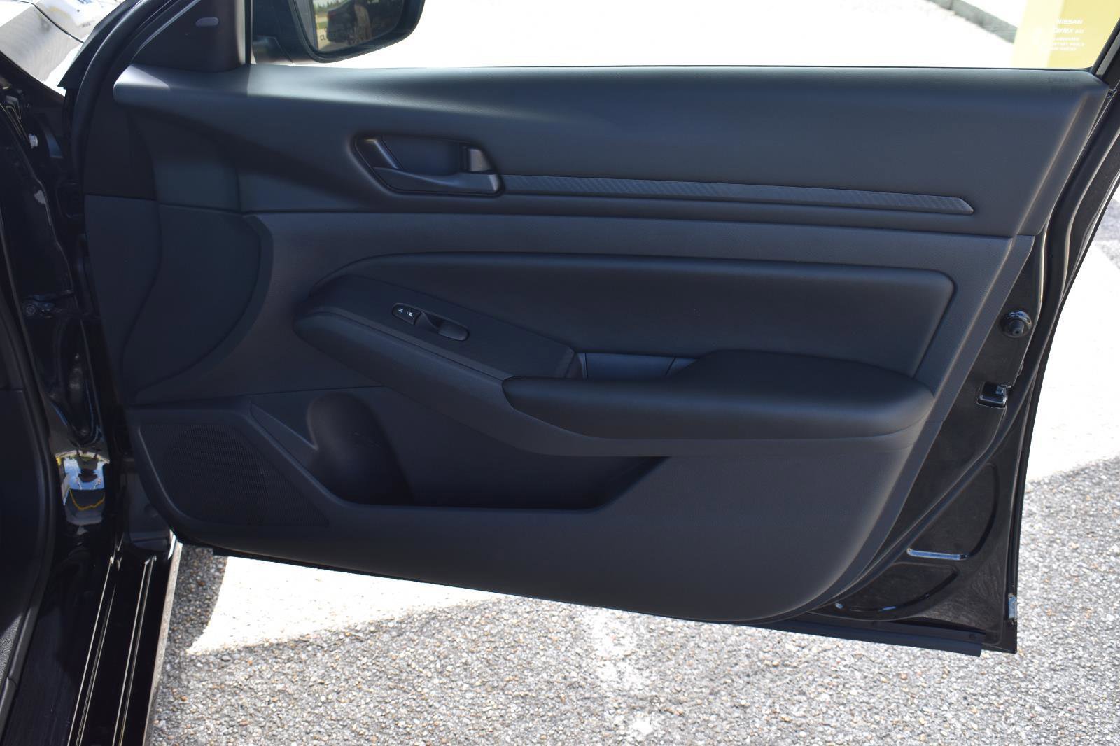 Used 2025 Nissan Altima 2.5 S image 50