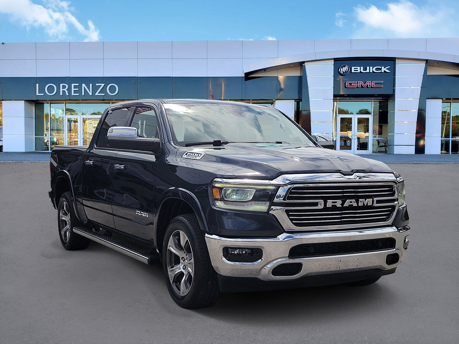 Used 2019 RAM 1500 Laramie AWD/4WD image 3