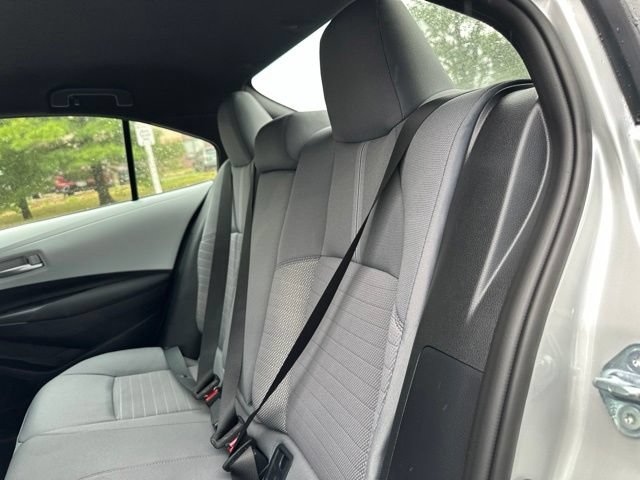 Certified 2026 Toyota Corolla SE FWD image 6