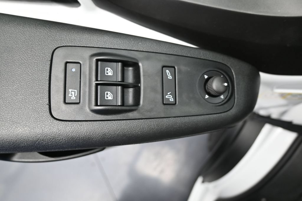 Used 2025 RAM ProMaster 2500 w/ Convenience Group FWD image 17
