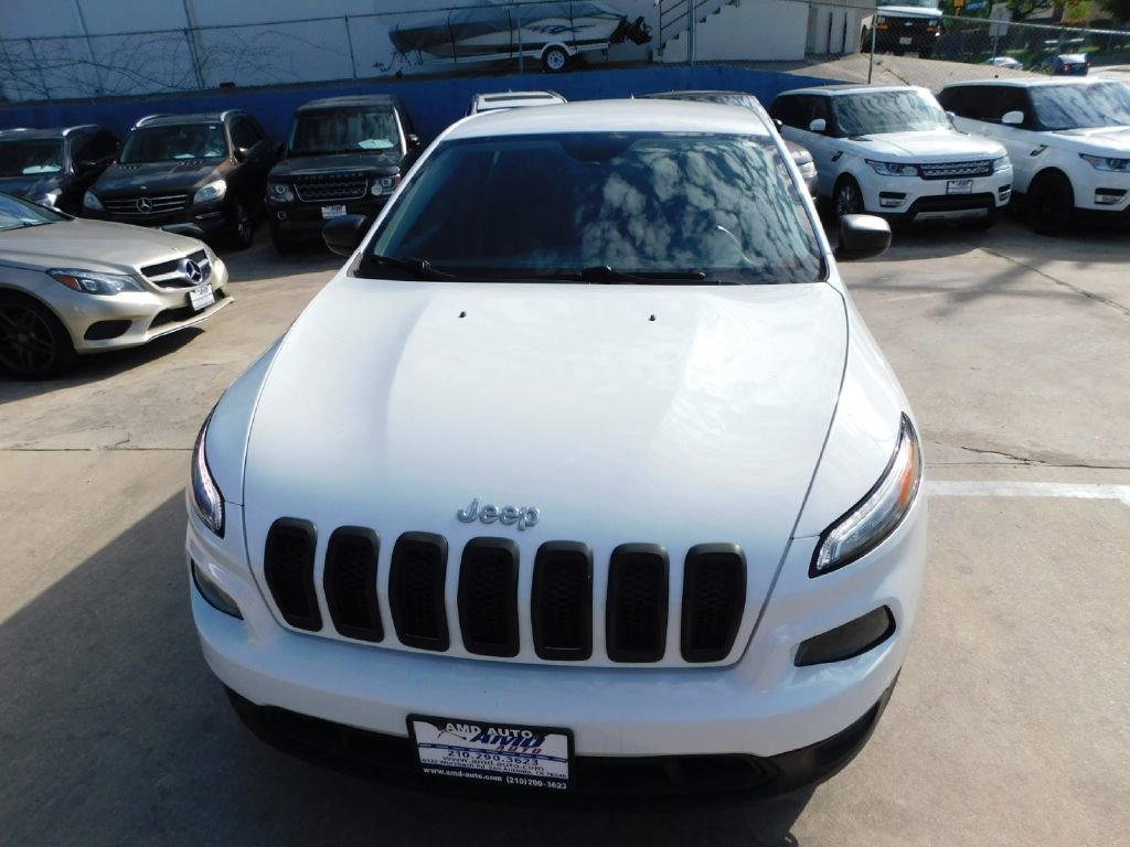 Used 2017 Jeep Cherokee Sport w/ Cold Weather Group FWD image 25