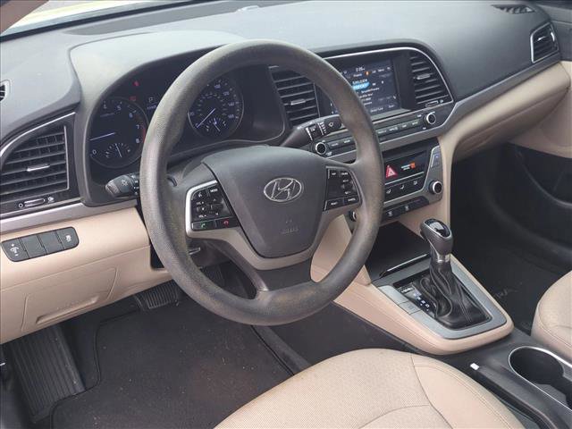 Used 2017 Hyundai Elantra SE image 9