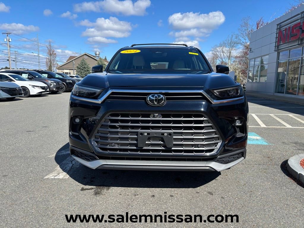 Used 2024 Toyota Grand Highlander AWD Hybrid image 2