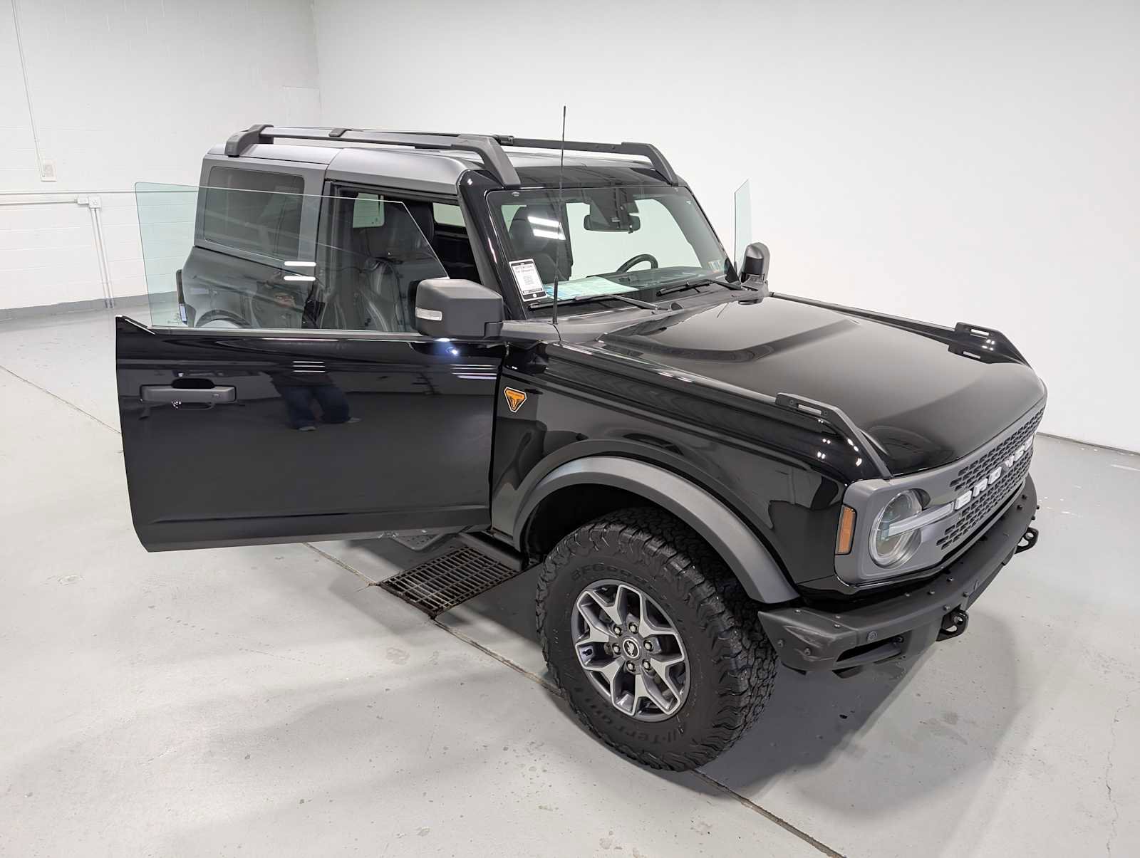 Used 2024 Ford Bronco Badlands AWD/4WD image 16