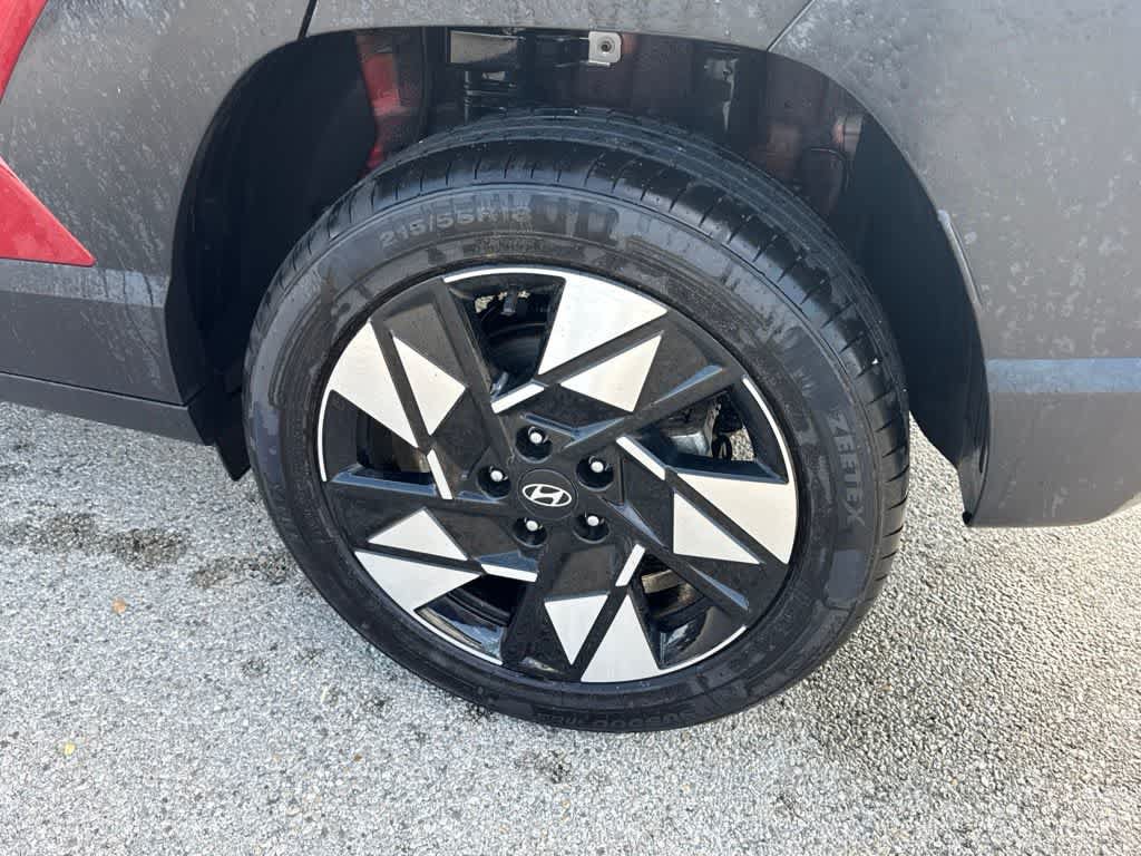 Used 2024 Hyundai Kona SEL AWD/4WD image 10