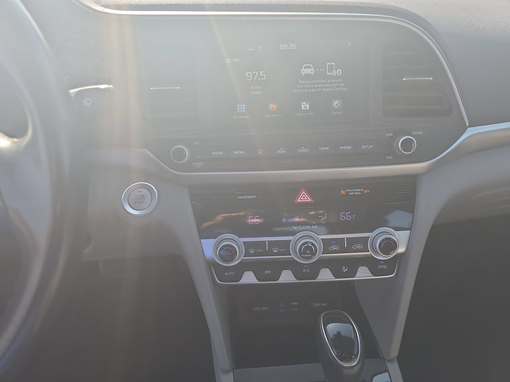 Used 2020 Hyundai Elantra Value Edition FWD image 12