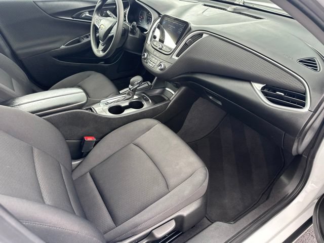 Used 2023 Chevrolet Malibu LT FWD image 19