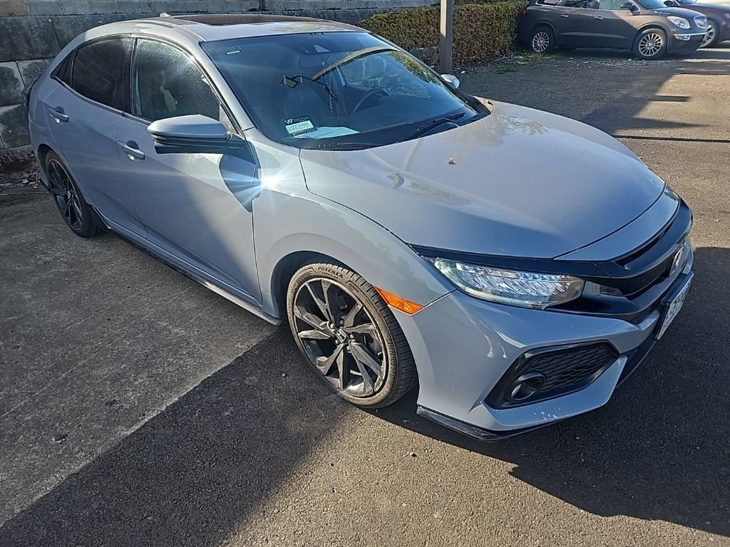 Used 2017 Honda Civic Sport Touring image 4