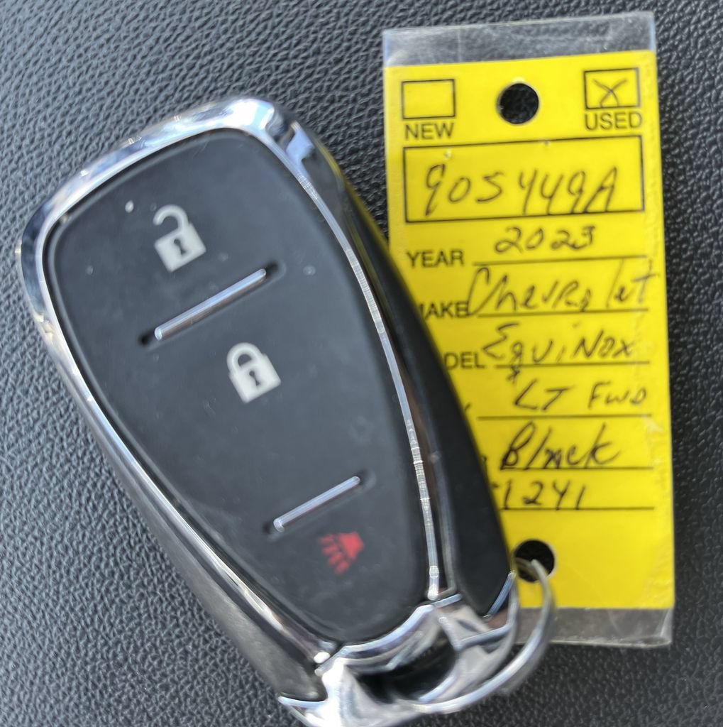Used 2023 Chevrolet Equinox LT FWD image 23