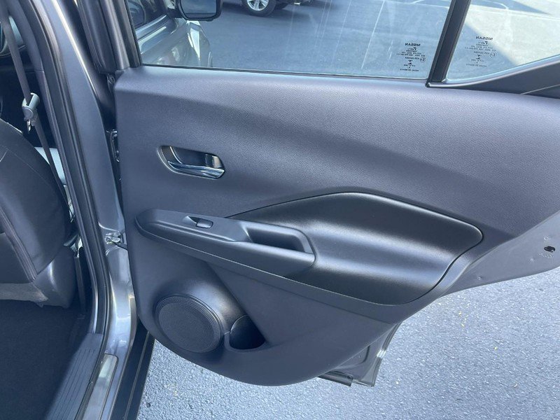 Used 2019 Nissan Kicks SR w/ SR Premium Package FWD image 13