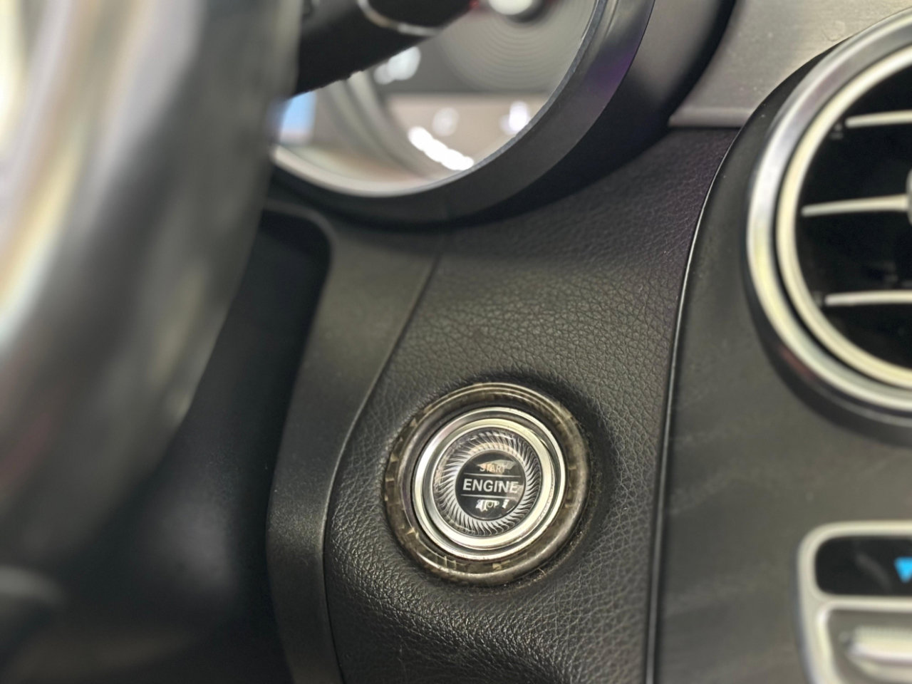 Used 2019 Mercedes-Benz C 300 4MATIC Cabriolet w/ Multimedia Package image 39