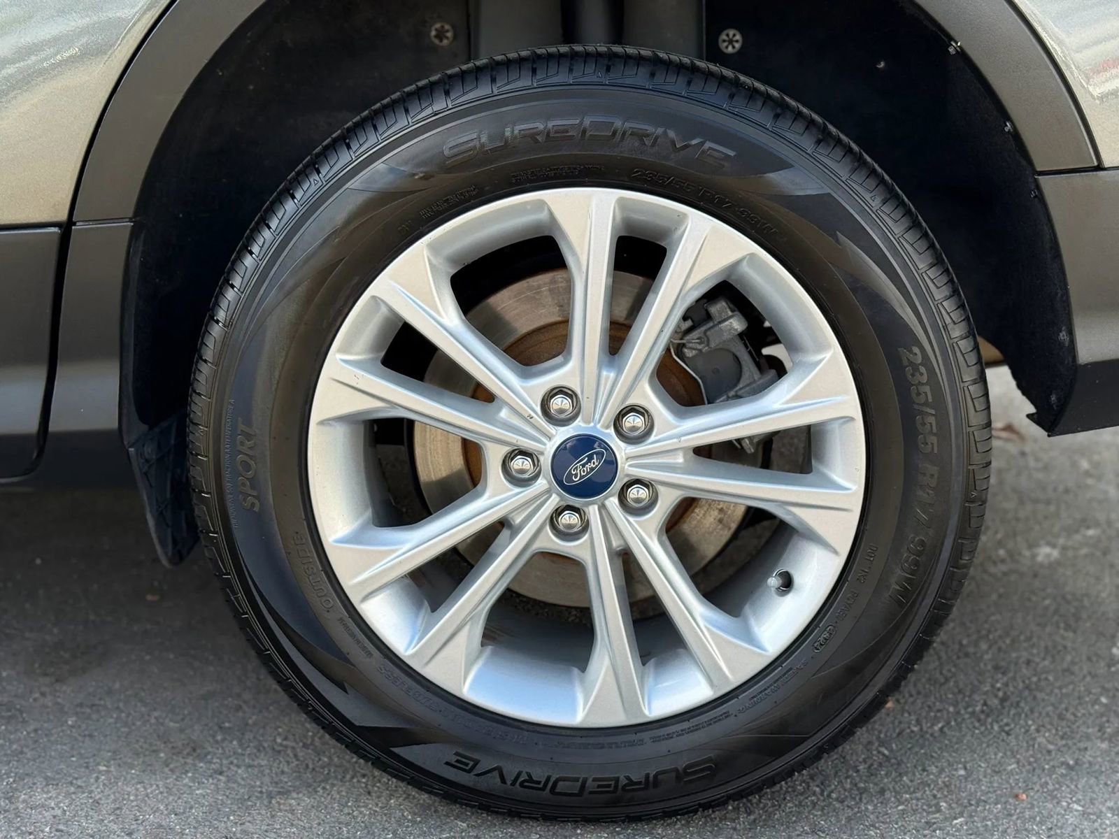 Used 2019 Ford Escape SEL AWD/4WD image 12