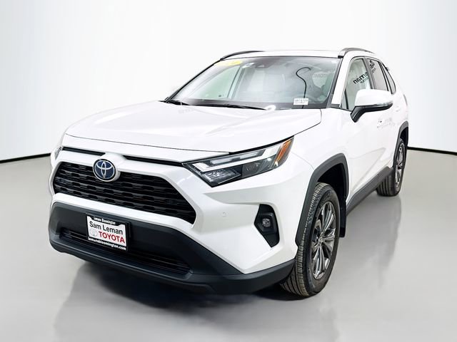 Used 2024 Toyota RAV4 XLE Premium image 3