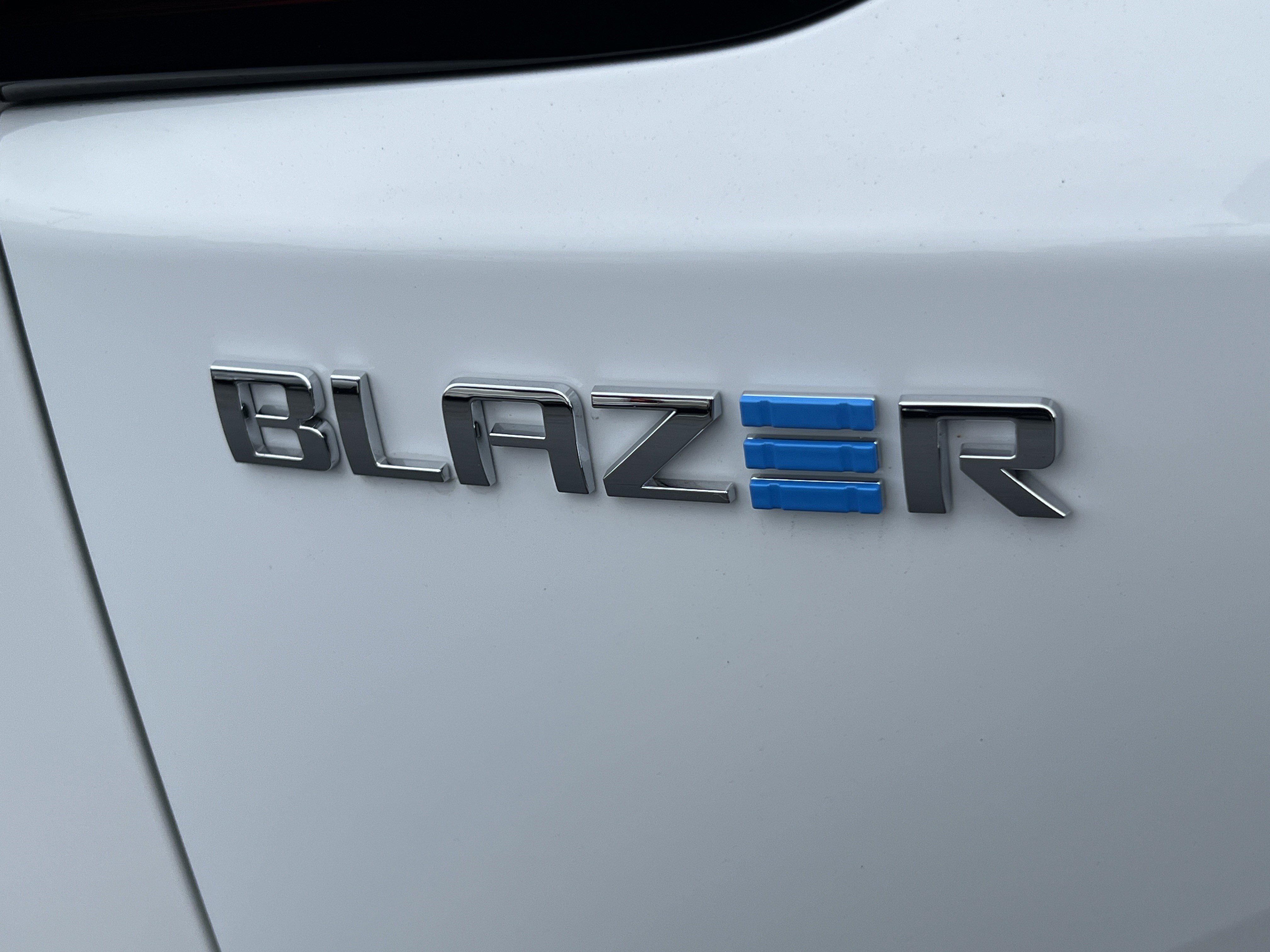 New 2025 Chevrolet Blazer EV LT image 9