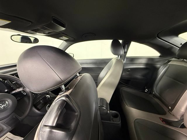 Used 2015 Volkswagen Beetle 1.8T FWD image 18
