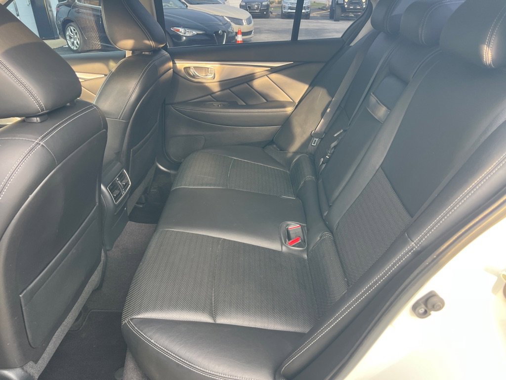 Used 2018 INFINITI Q50 Sport w/ Sensory Package (Sport) AWD/4WD image 26