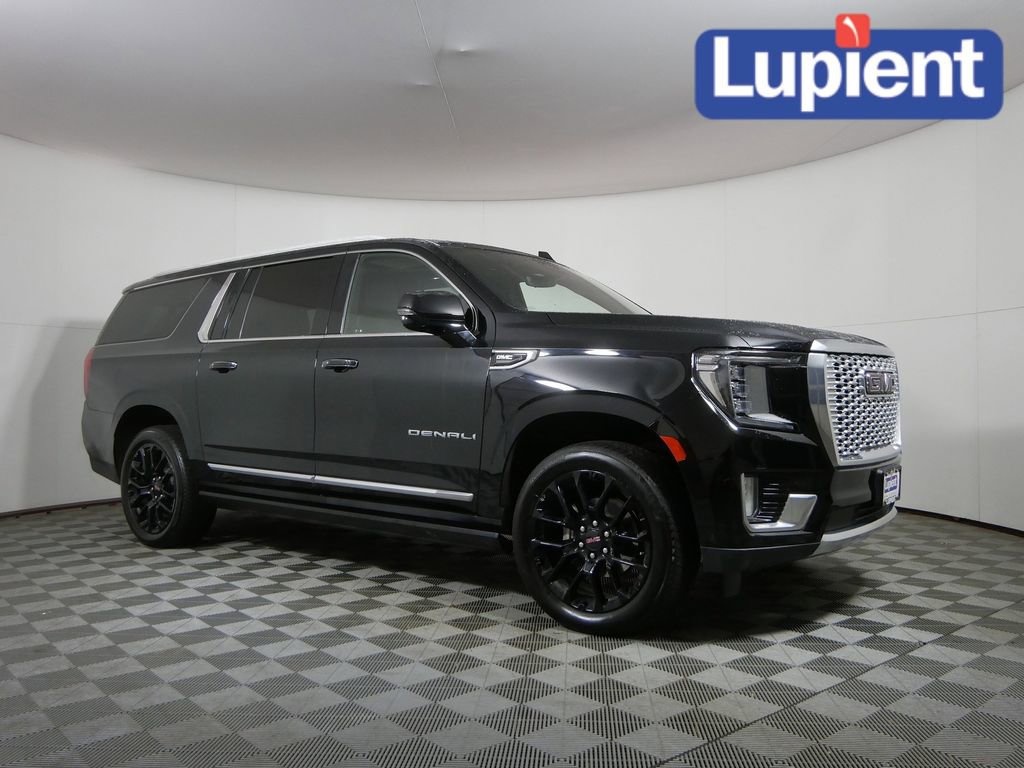 Used 2023 GMC Yukon XL Denali image 1