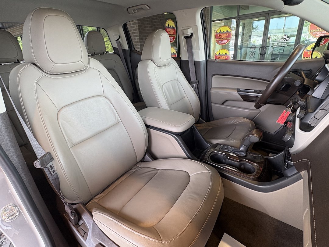 Used 2015 GMC Canyon SLT AWD/4WD image 32