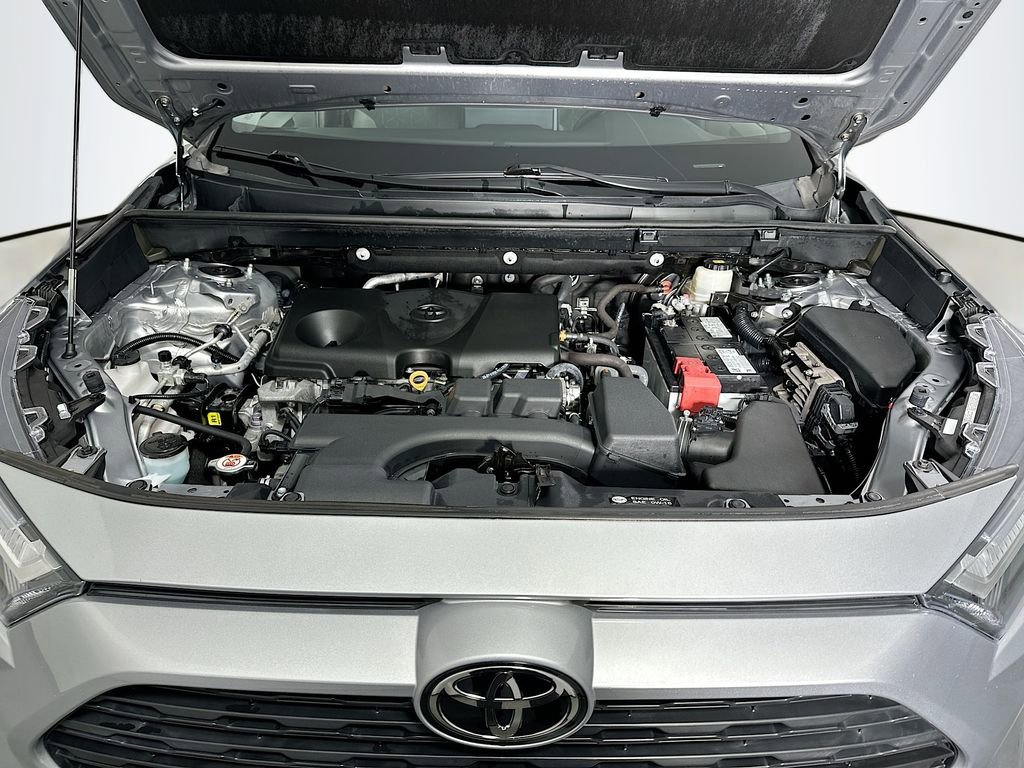 Used 2022 Toyota RAV4 XLE image 31
