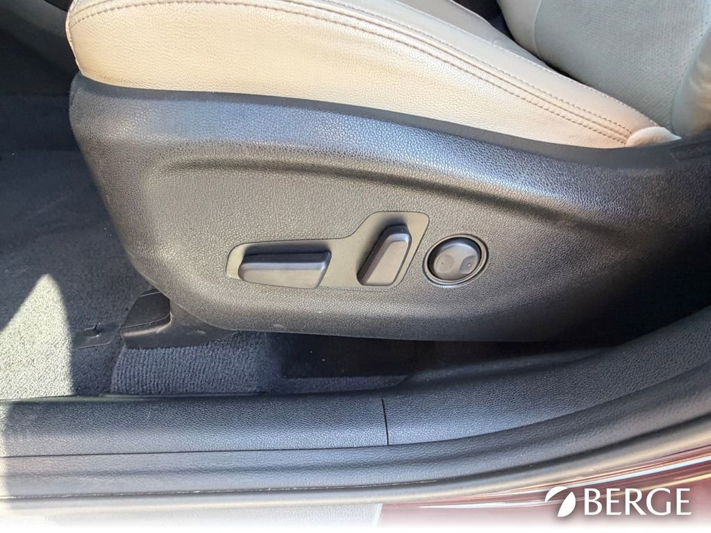 Used 2020 Kia Sorento EX image 18