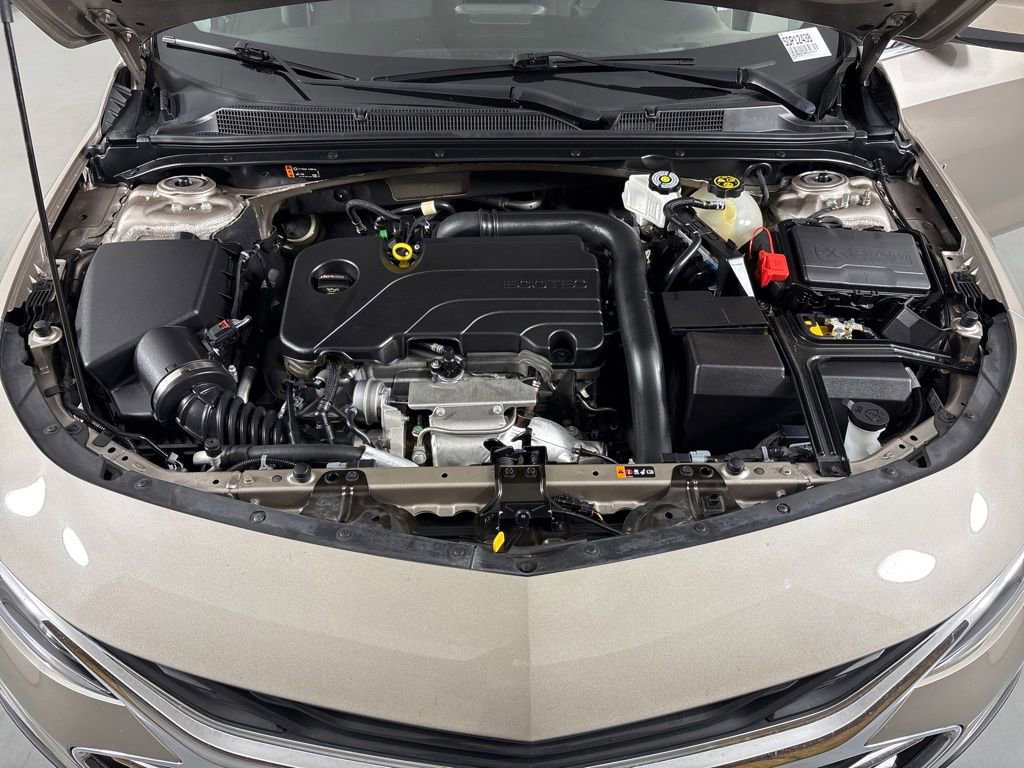 Used 2023 Chevrolet Malibu LT FWD image 40