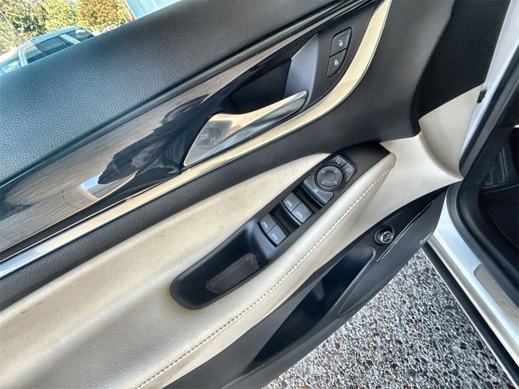 Certified 2022 Buick Enclave Essence w/ Experience Buick Package image 22