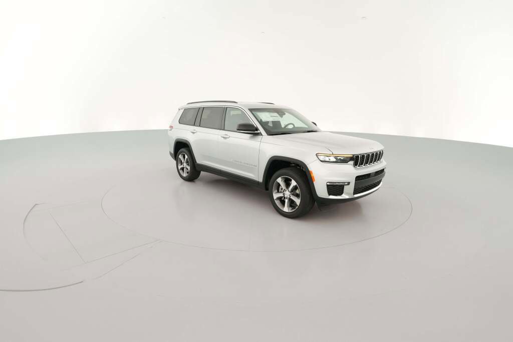 New 2025 Jeep Grand Cherokee L Limited image 16