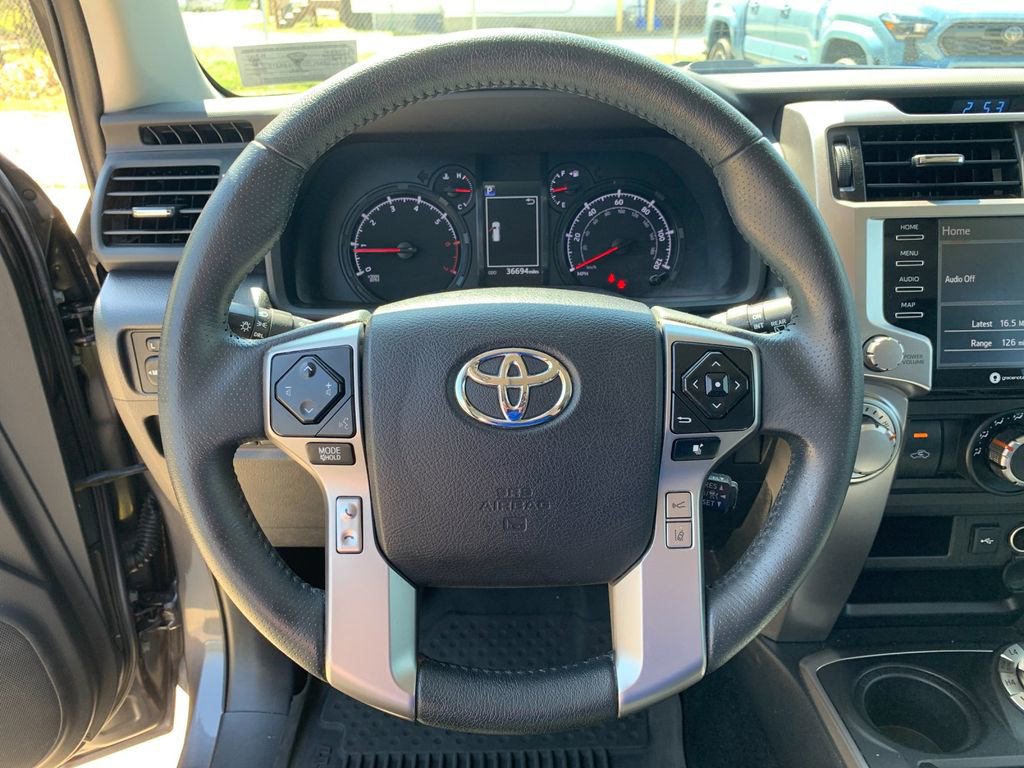 Used 2022 Toyota 4Runner SR5 Premium w/ Moonroof Package image 27