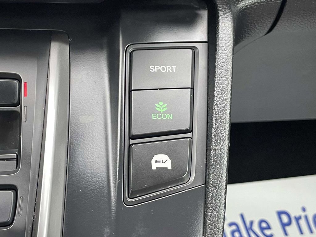 Used 2022 Honda CR-V Touring image 33