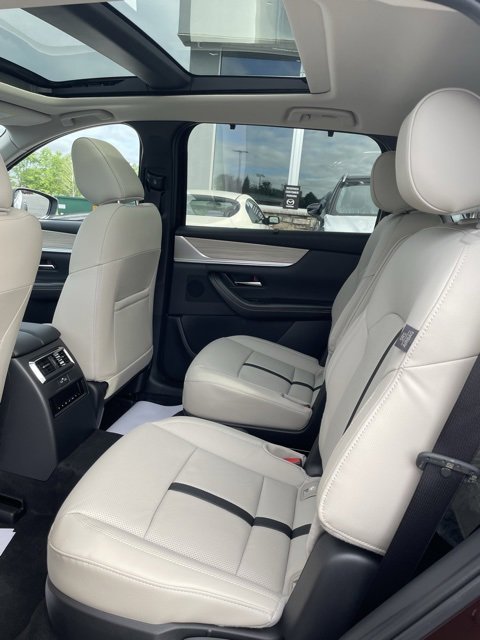 Used 2024 MAZDA CX-90 Plug-In Hybrid w/ Premium Pkg image 12