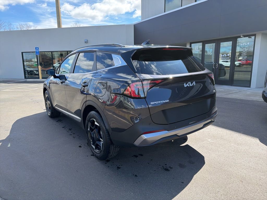 New 2026 Kia Sportage EX image 8