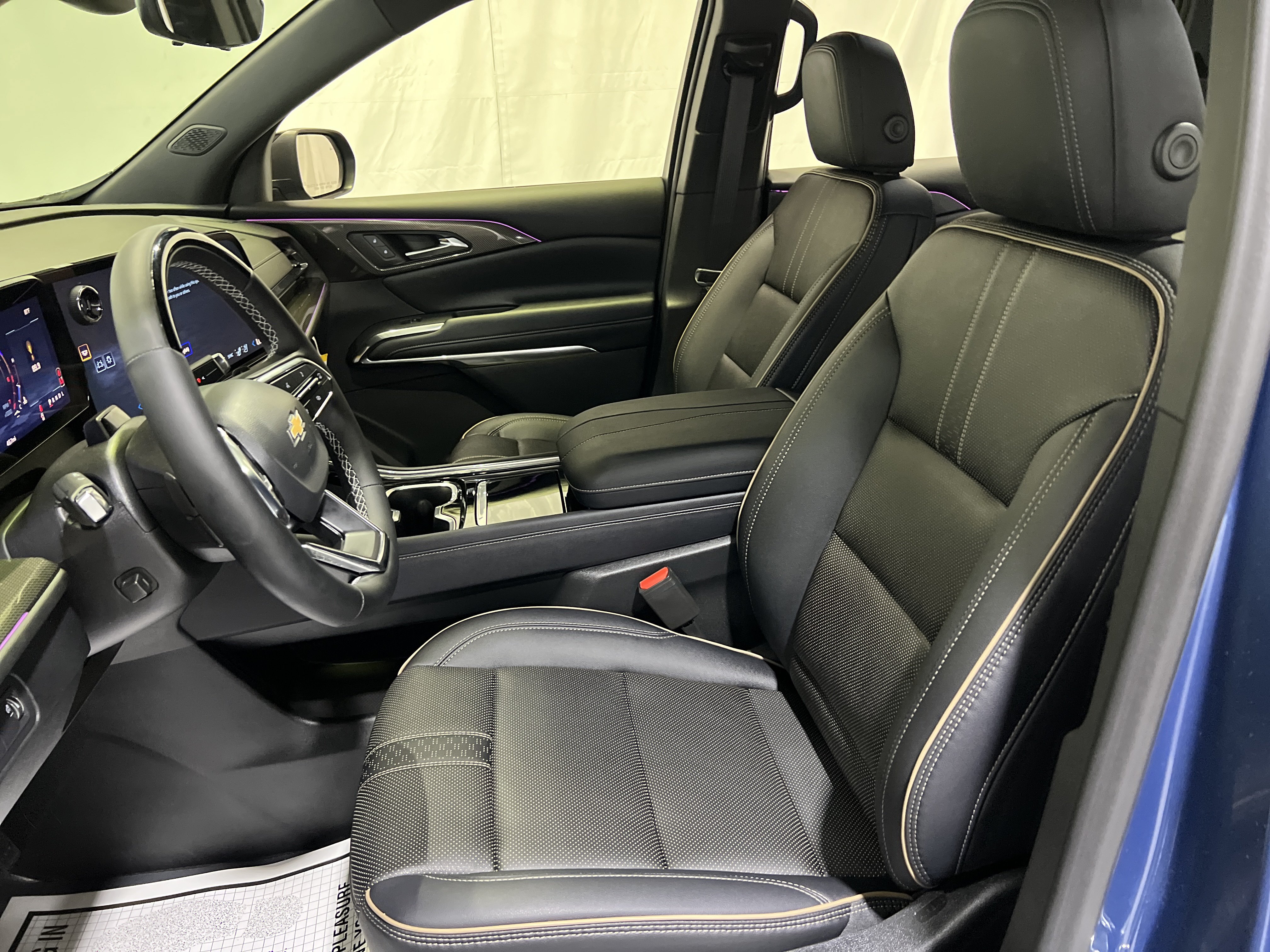 Used 2026 Chevrolet Traverse High Country FWD image 18