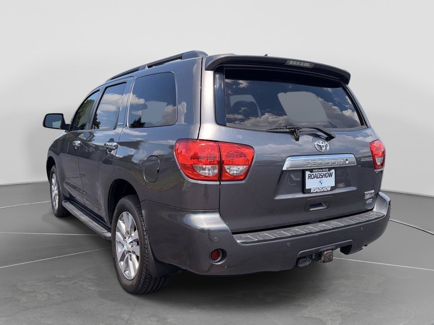 Used 2016 Toyota Sequoia Limited AWD/4WD image 3
