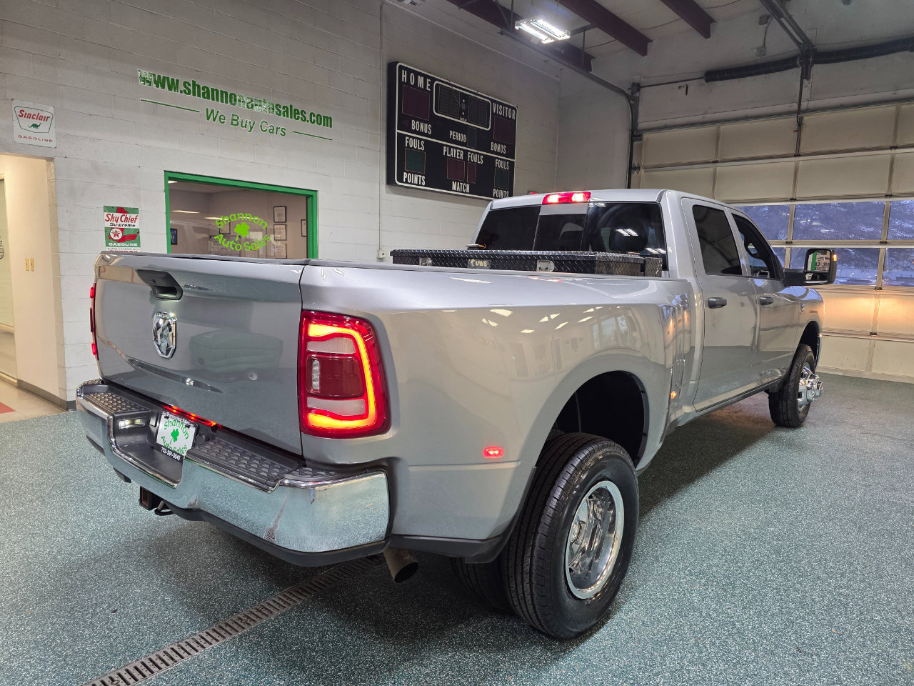 Used 2024 RAM 3500 Tradesman w/ Safety Group image 6