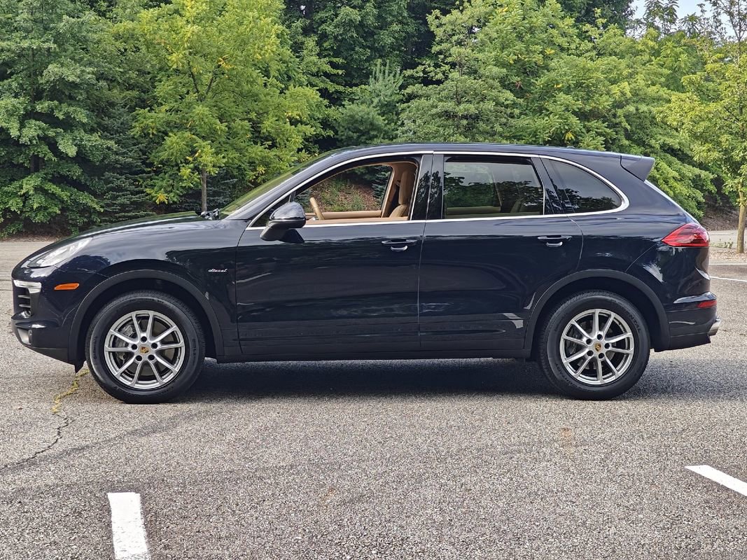 Used 2015 Porsche Cayenne Diesel w/ Premium Package image 15