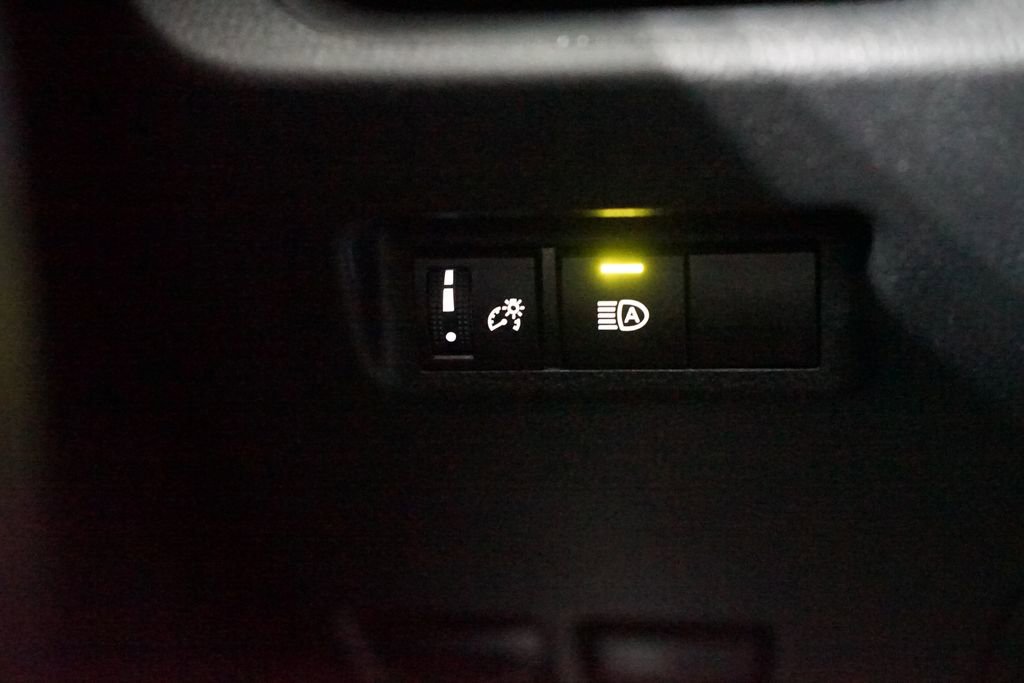 Certified 2025 Toyota RAV4 XLE AWD/4WD image 24