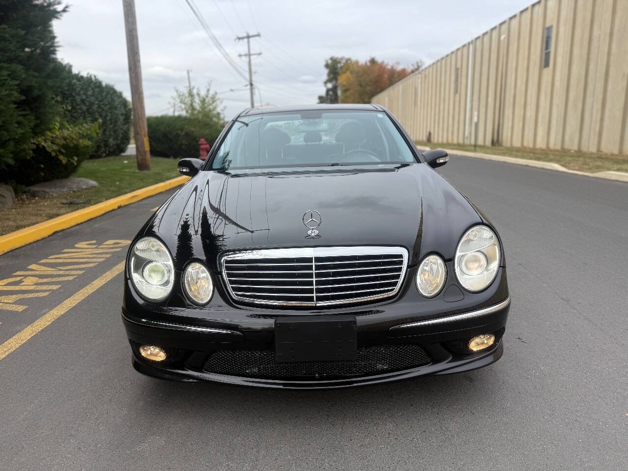 Used 2005 Mercedes-Benz E 55 AMG Sedan image 4