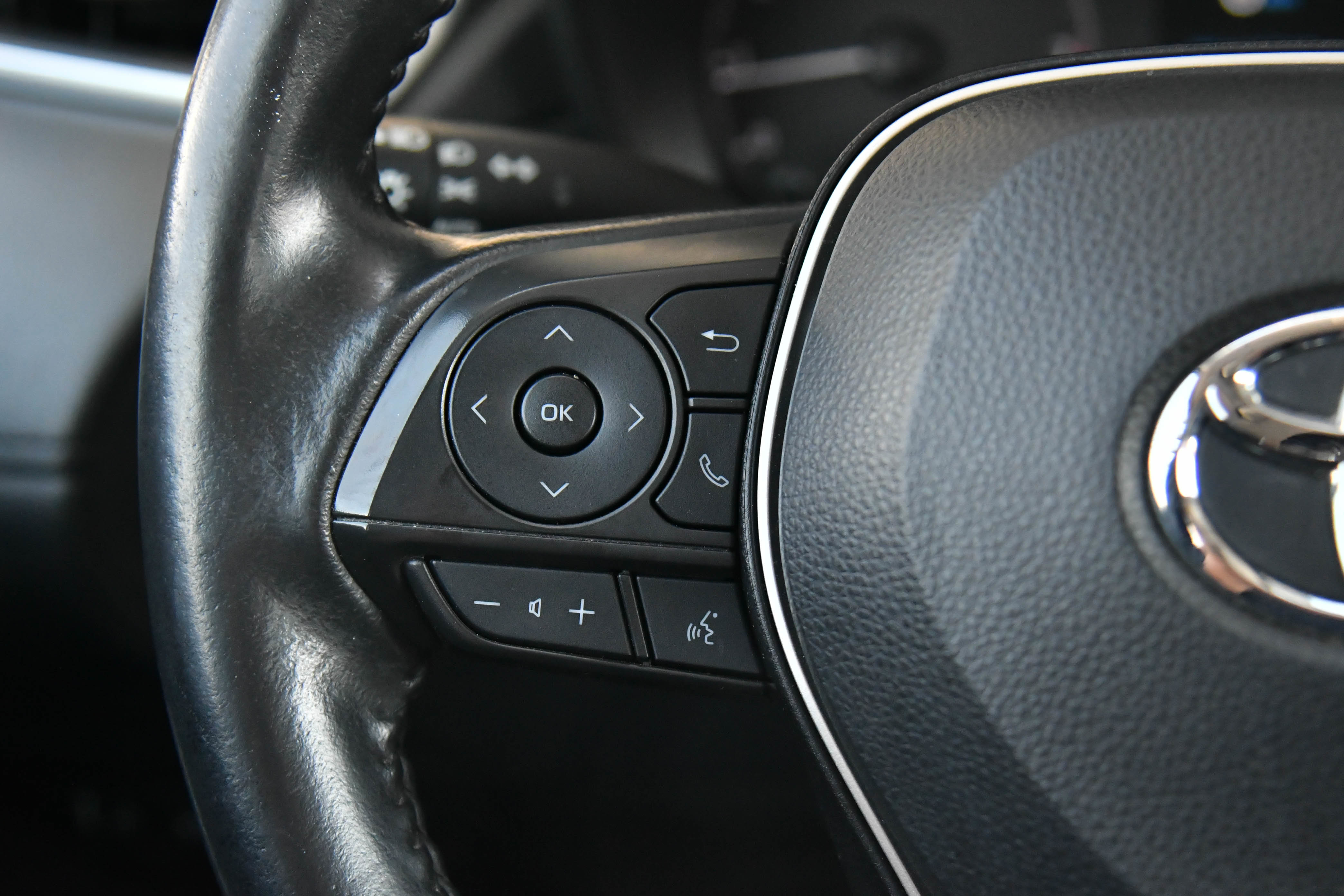 Used 2023 Toyota Corolla Cross LE image 33