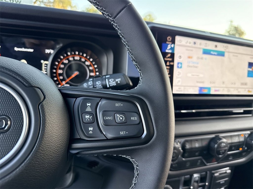 New 2025 Jeep Wrangler Unlimited Rubicon w/ Steel Bumper Group image 16