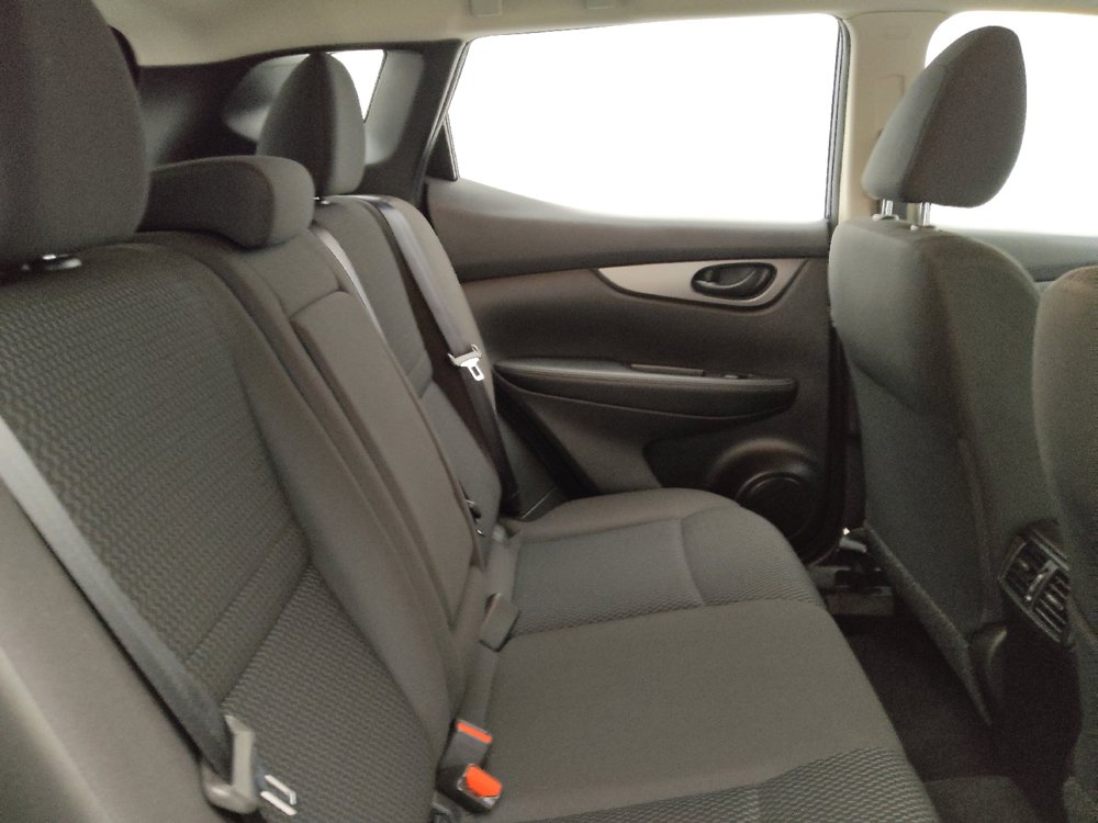 Used 2019 Nissan Rogue Sport S w/ Appearance Package AWD/4WD image 19