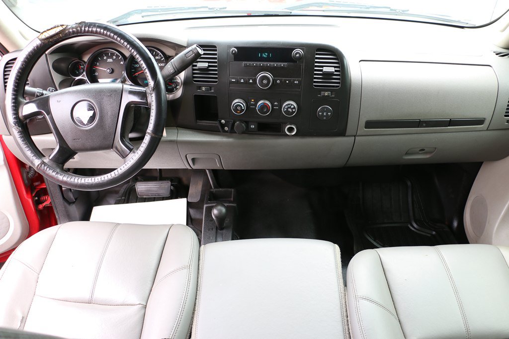 Used 2011 Chevrolet Silverado 3500 W/T w/ Snow Plow Prep Package AWD/4WD image 10