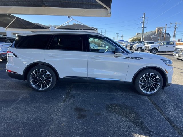 New 2026 Lincoln Aviator Reserve w/ Luxury Package image 6