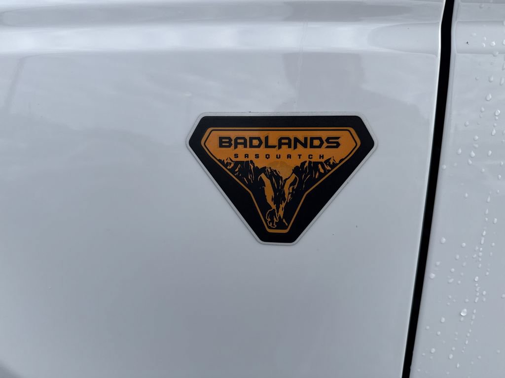 New 2025 Ford Bronco Badlands w/ Sasquatch Package AWD/4WD image 12
