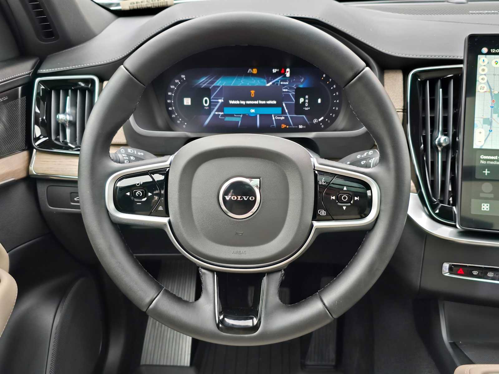 New 2026 Volvo XC90 B6 Plus w/ Protection Package Premier AWD/4WD image 20