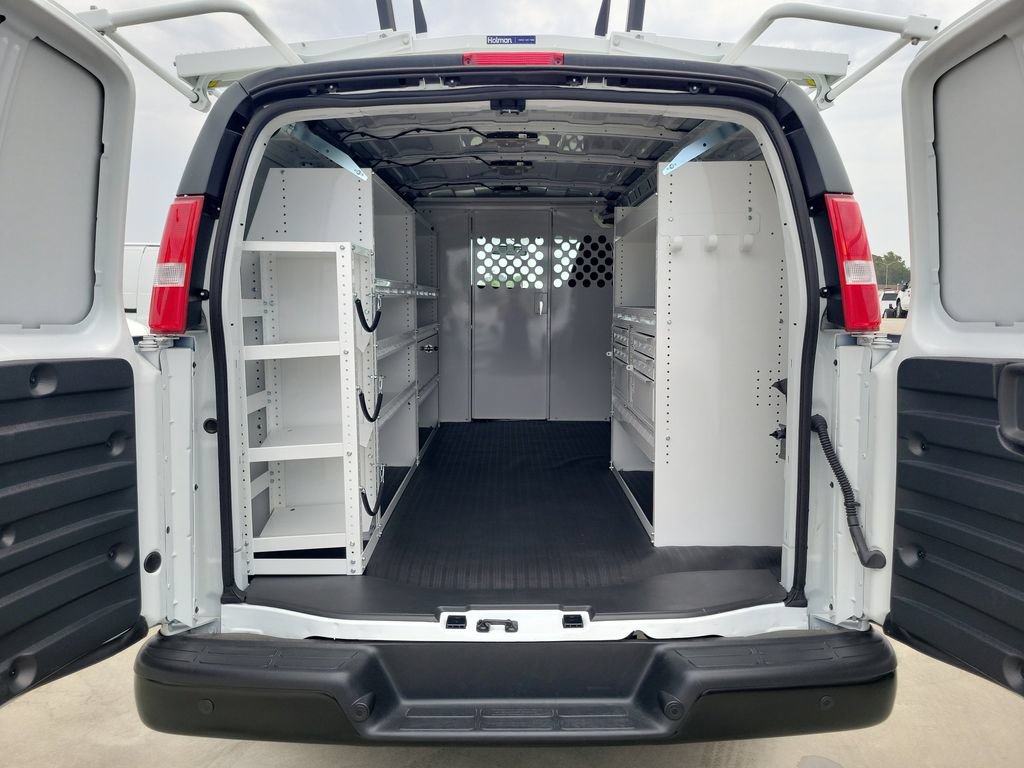 New 2026 Chevrolet Express 2500 w/ Driver Convenience Package RWD image 19