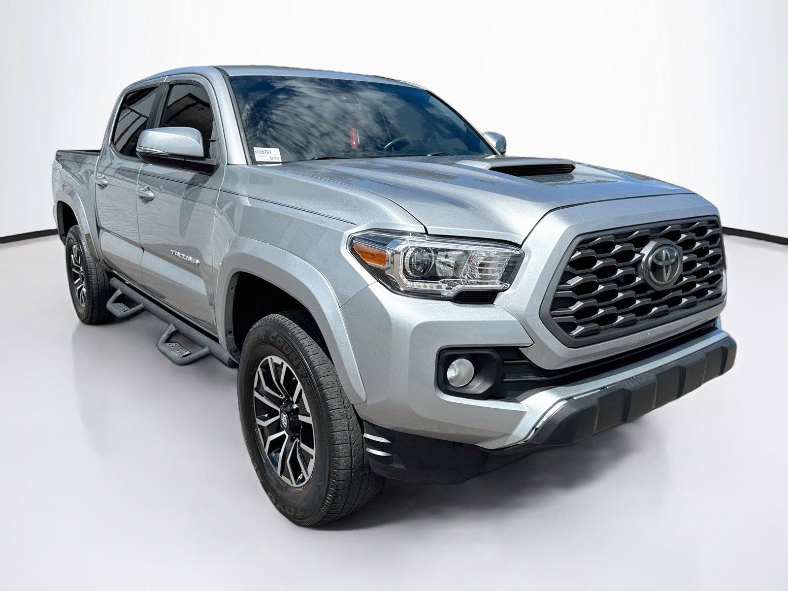 Used 2021 Toyota Tacoma TRD Sport w/ Technology Package RWD image 7